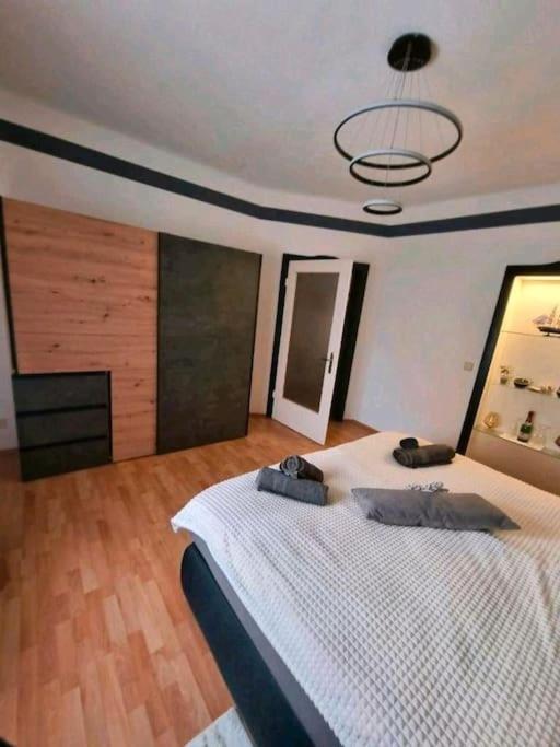 Ferienwohnung *Zur Weinbergstrasse* Lauta Екстер'єр фото