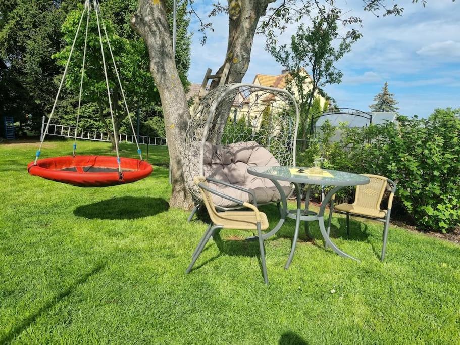Ferienwohnung *Zur Weinbergstrasse* Lauta Екстер'єр фото