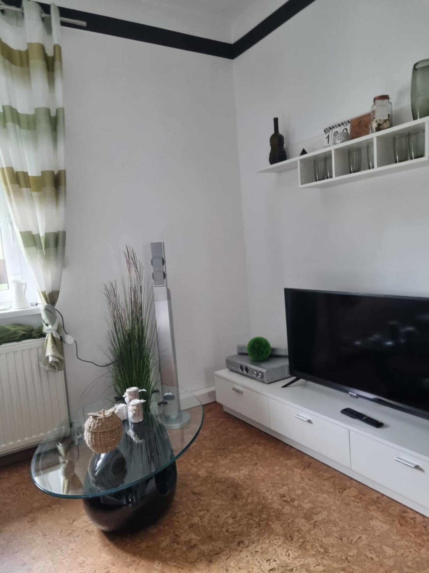 Ferienwohnung *Zur Weinbergstrasse* Lauta Екстер'єр фото
